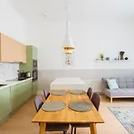 Danube-View Premium Apartment @ Margarate Island